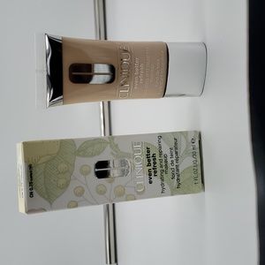 CLINIQUEEven Better Refresh™ Hydrating and Repairing Makeup
